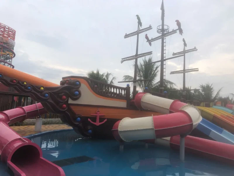 Tàu Cướp Biển VinWonders tại Vũ Yên, Hải Phòng