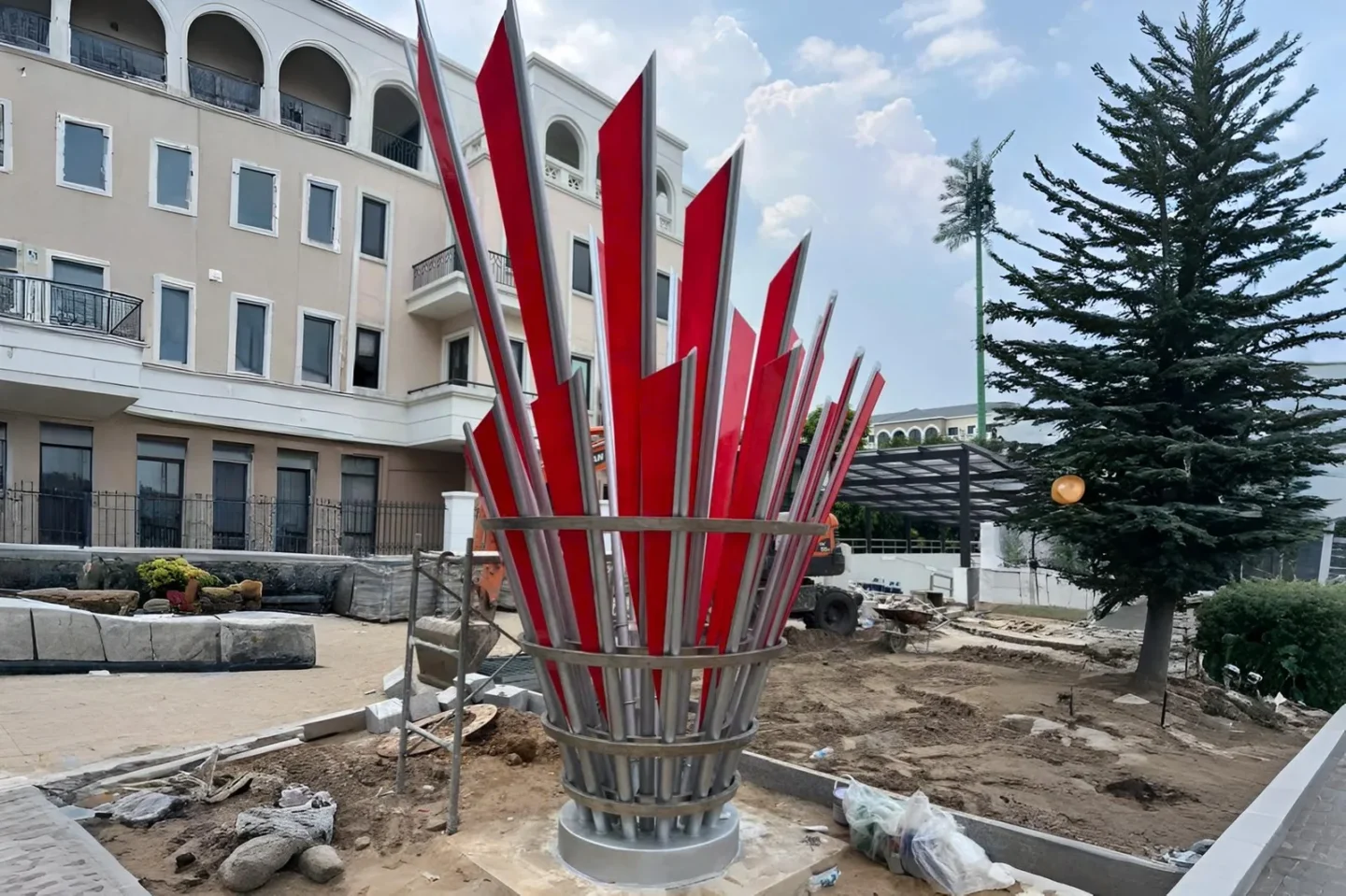 Biểu tượng Quả Cầu Lông tại Vinhomes Ocean Park 2, Hưng Yên