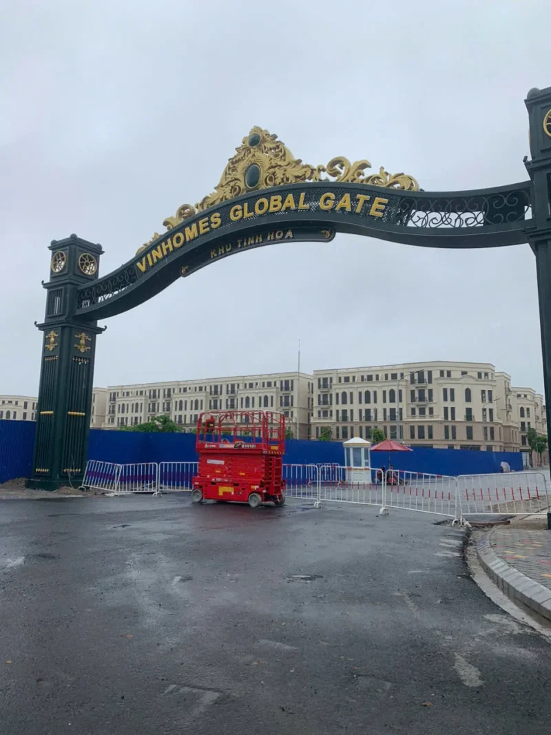 Cổng chào Vinhomes Global Gate tại Đông Anh, Hà Nội