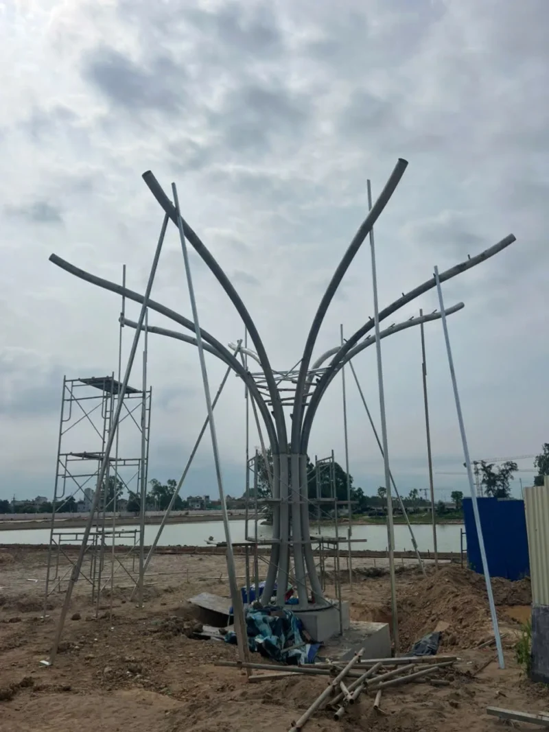 Cây Ánh Sáng tại Vinhomes Cổ Loa, Hà Nội