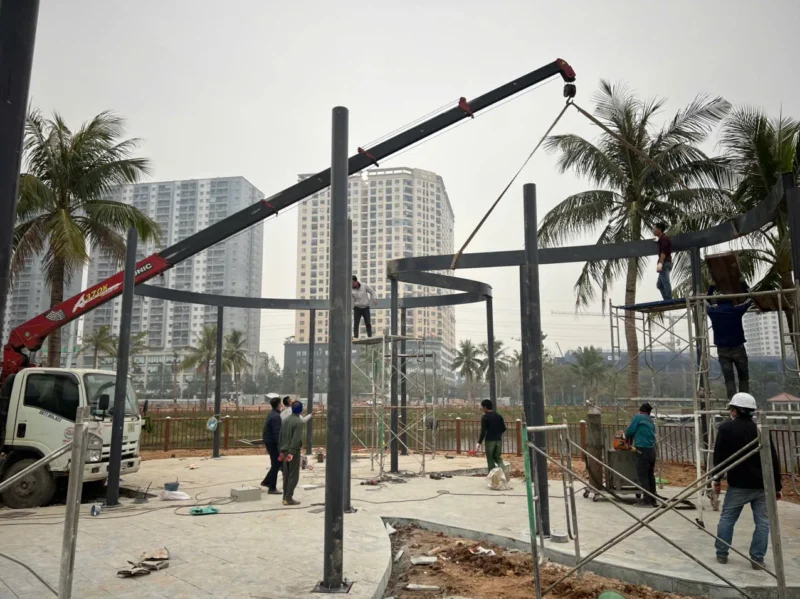 Pavilion & Cột Cọ tại Công viên Phùng Khoang, Hà Nội