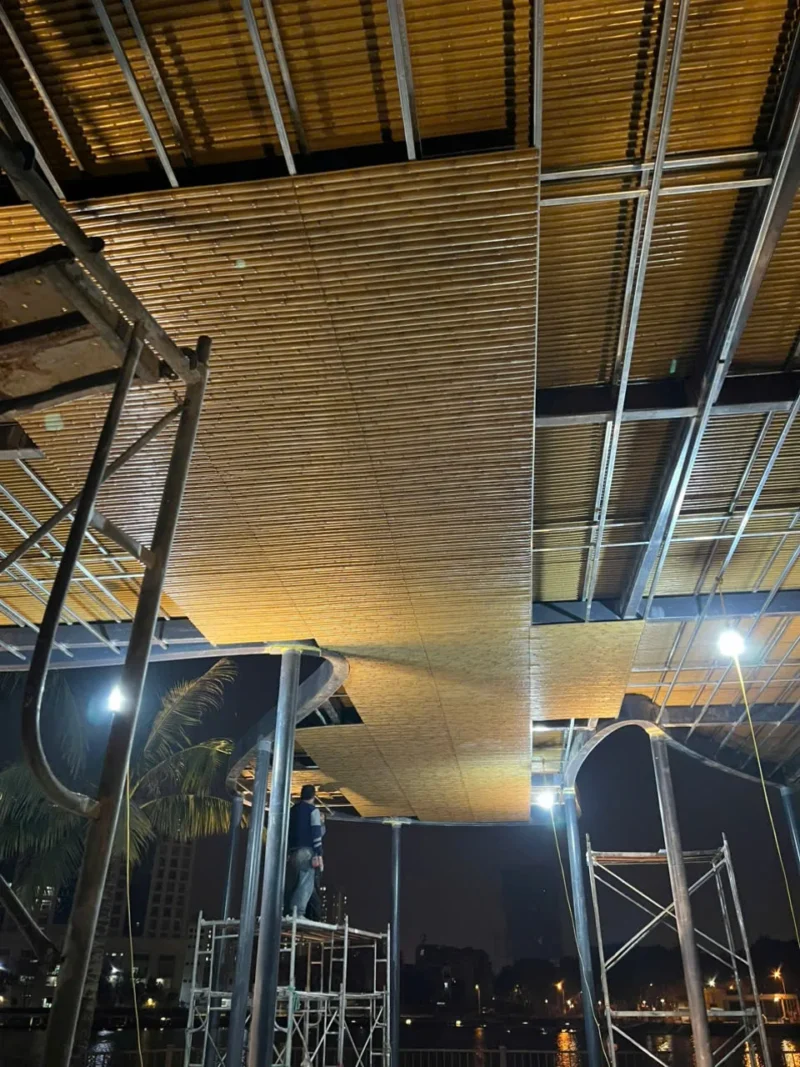 Pavilion & Cột Cọ tại Công viên Phùng Khoang, Hà Nội